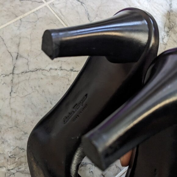 Salvador Ferragamo Black Leather heel Sandals Sz 10B Like new - Picture 10 of 13